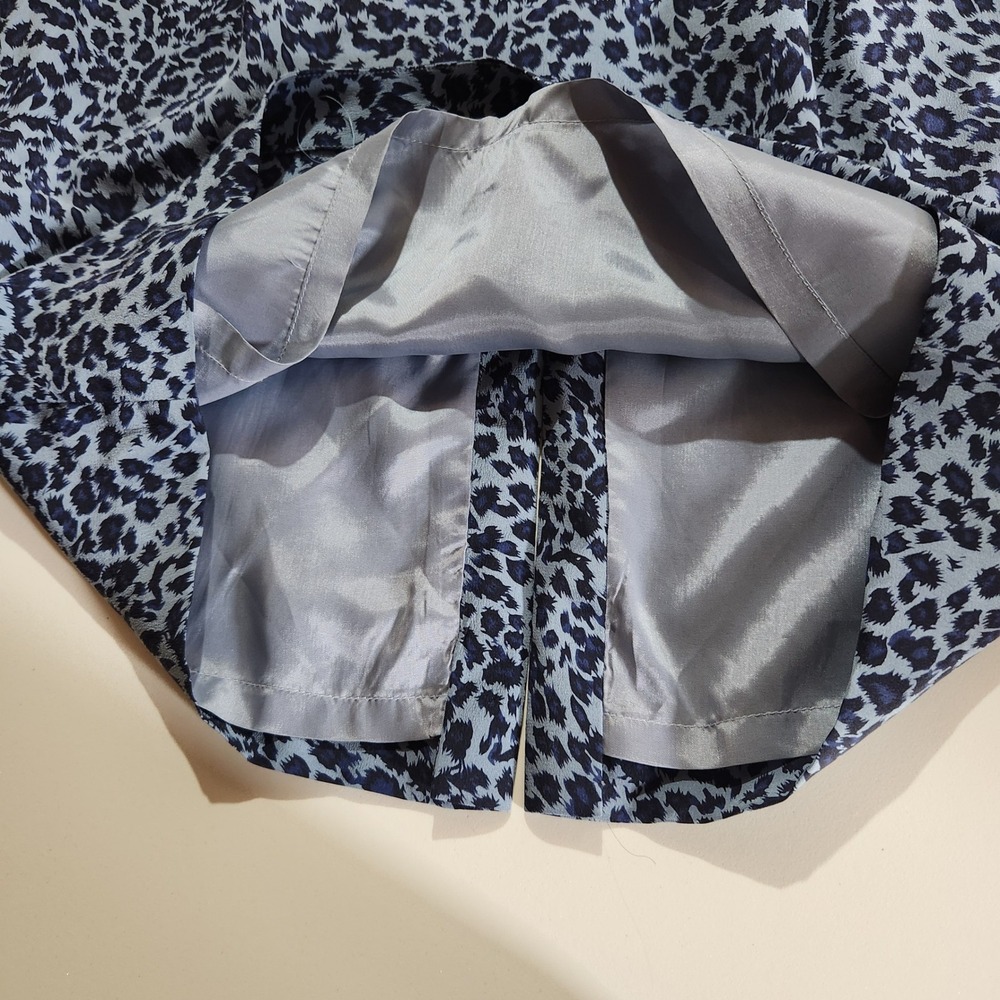 Vtg Maggy London 100% Silk Leopard Print Shift Dress‎ Sz 8 Blue Pleated Notch V - Picture 6 of 9